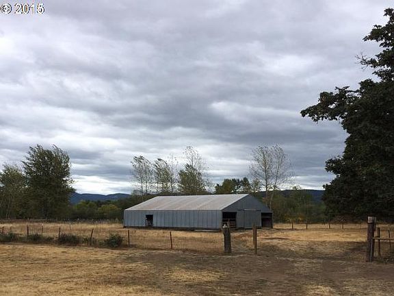 5th image of 83295 Hoagland Ln