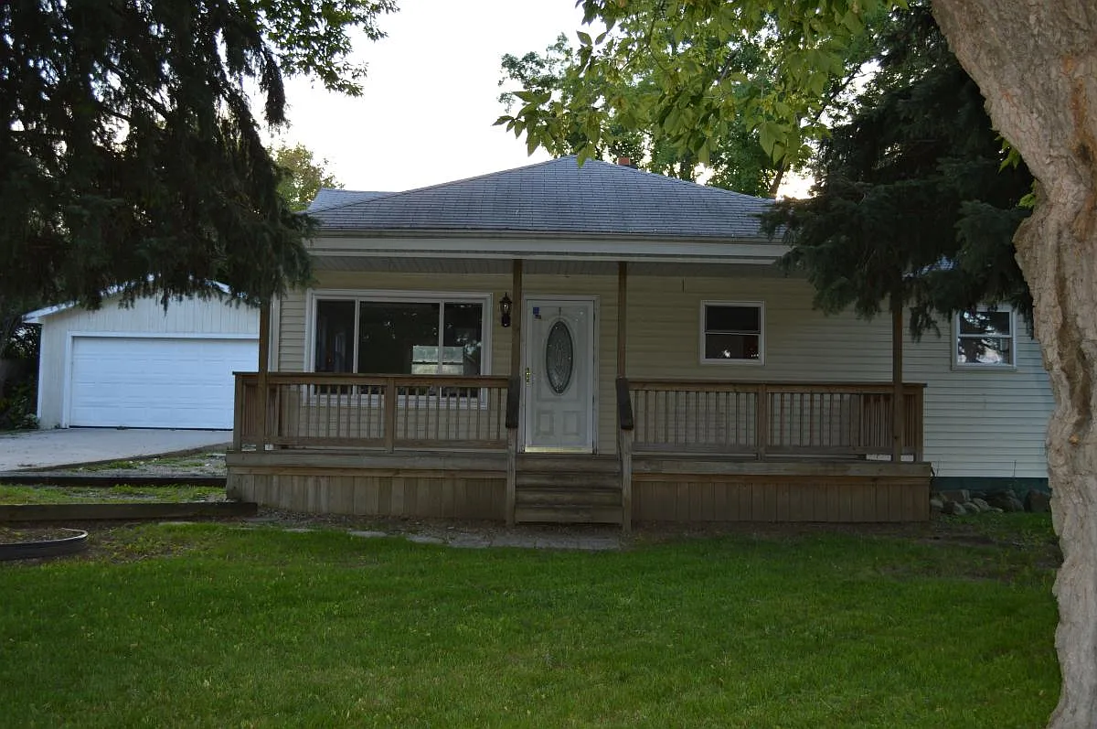 2170 Eberly Rd photo 1