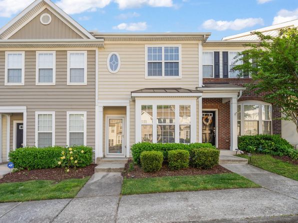 7611 Satinwing Ln, Raleigh, NC 27617