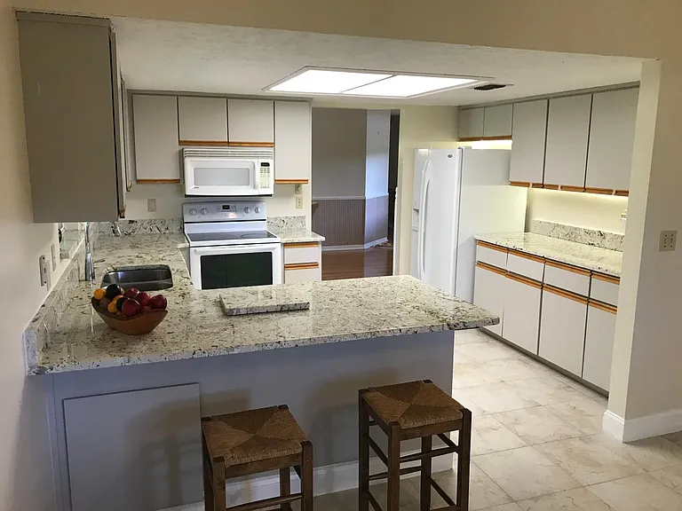 6516 SW 61st Ct — Photo 7