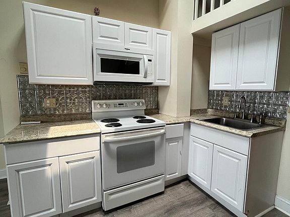 2nd image of 30 Chandler Sq APT 8