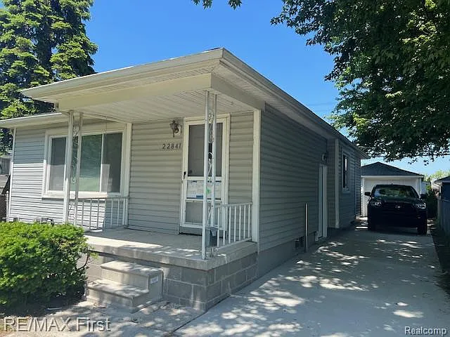 22841 E Thirteen Mile Rd — Photo 3
