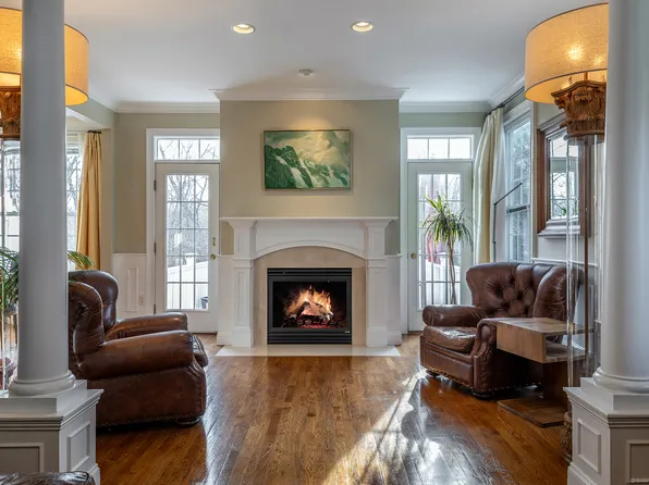 150 Hunter Drive #150, Litchfield, CT 06759