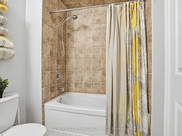 63 Fowler Dr — Photo 38