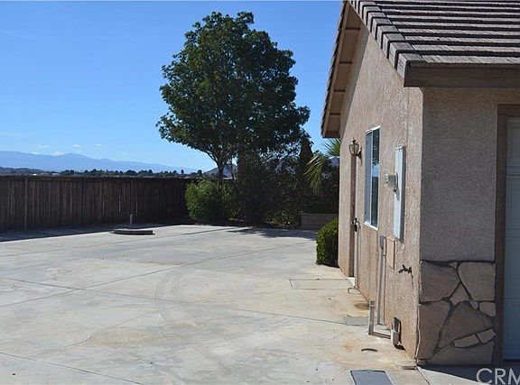 3rd image of 16198 Lago Vista Ln