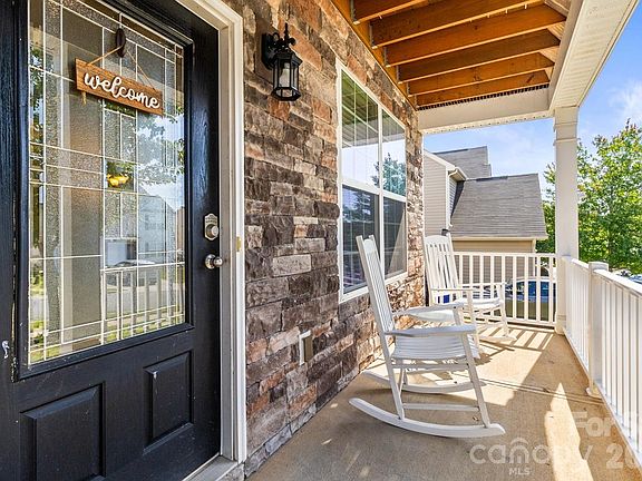 4th image of 151 Millen Dr