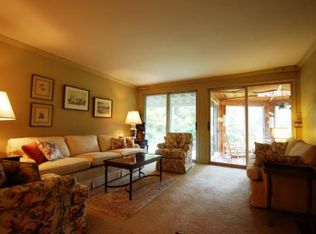 303 E New Lenox Rd, Pittsfield, MA 01201