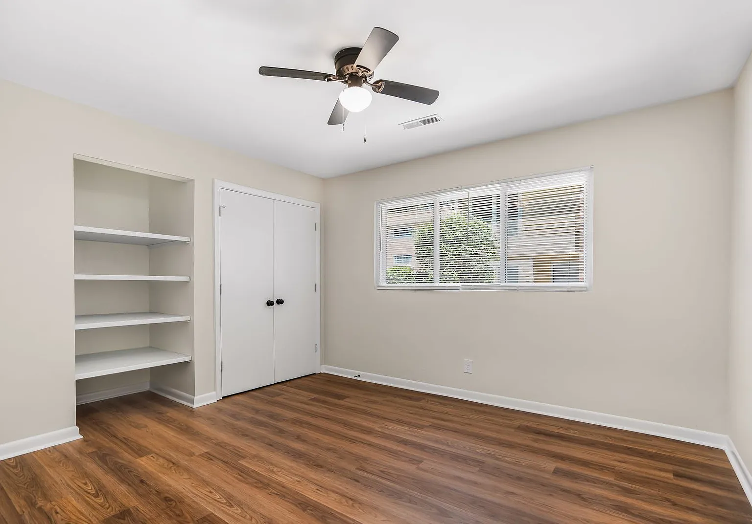 Modern Off Campus Student Living at The Ramsey - Chapel Hill! — Photo 4