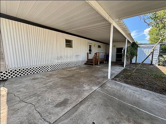 5th image of 2411 Studio Blvd