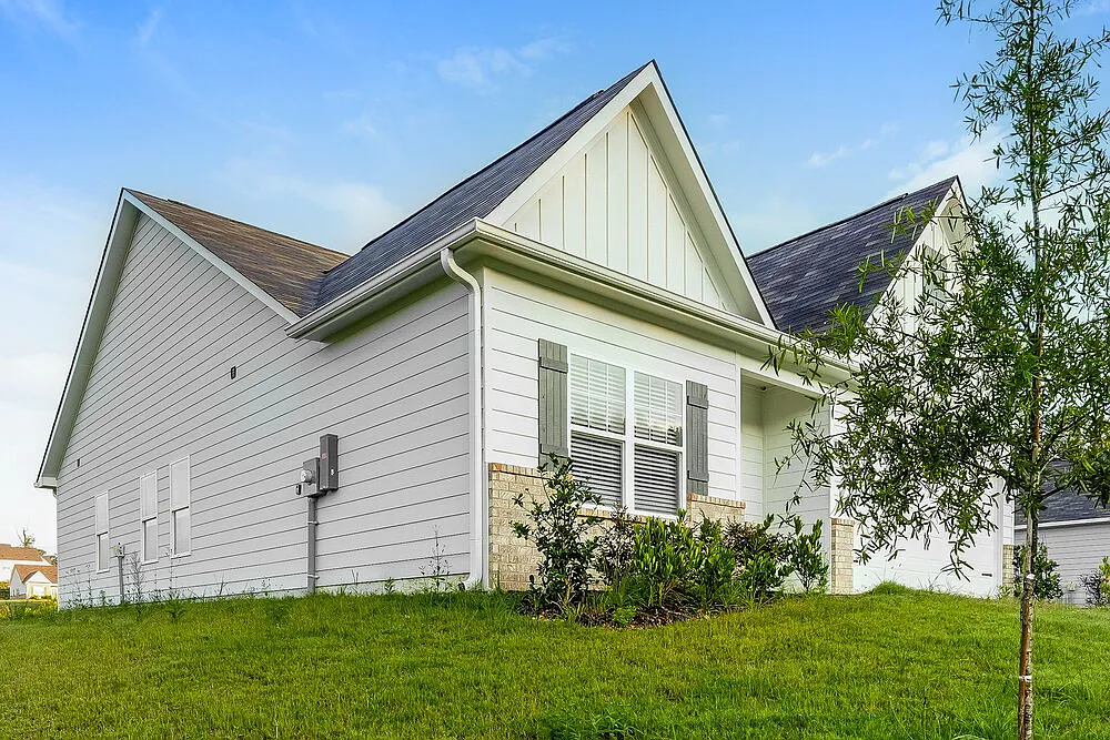 3 bed, 2.0 bath, 1610 sqft, $1,785 — Photo 3