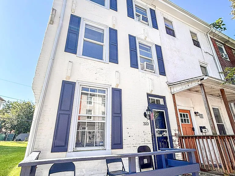 310 E Miner St — Photo 13