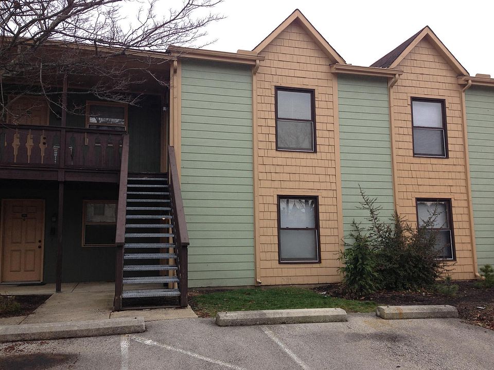 1st image of 161 W Hubbard Ave