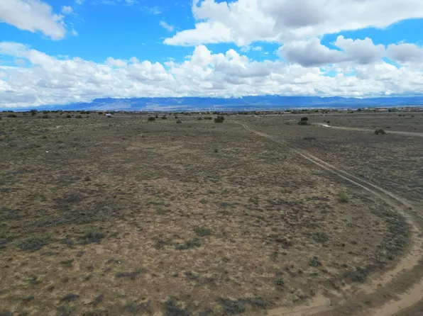 14 Alfanje St NW, Albuquerque, NM 87120