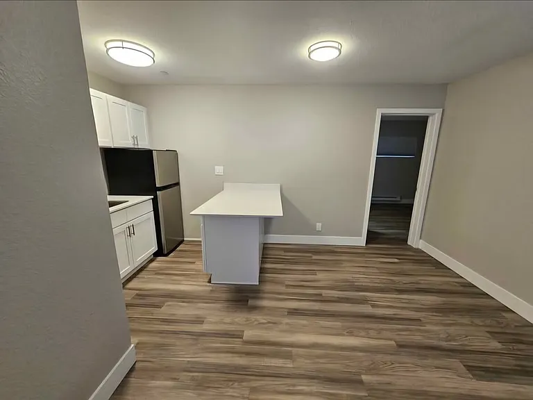 400 E Union St #2 — Photo 10