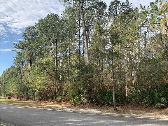 3rd image of 74 Eagle Crest Dr