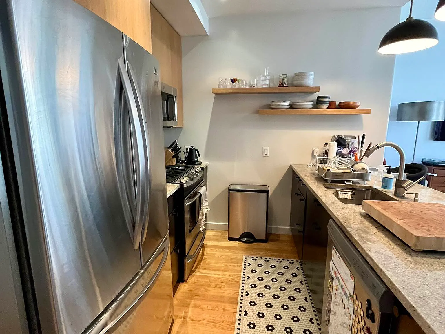 156 Hope Street — Photo 1