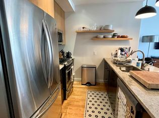 156 Hope St APT 6F, Brooklyn, NY 11211