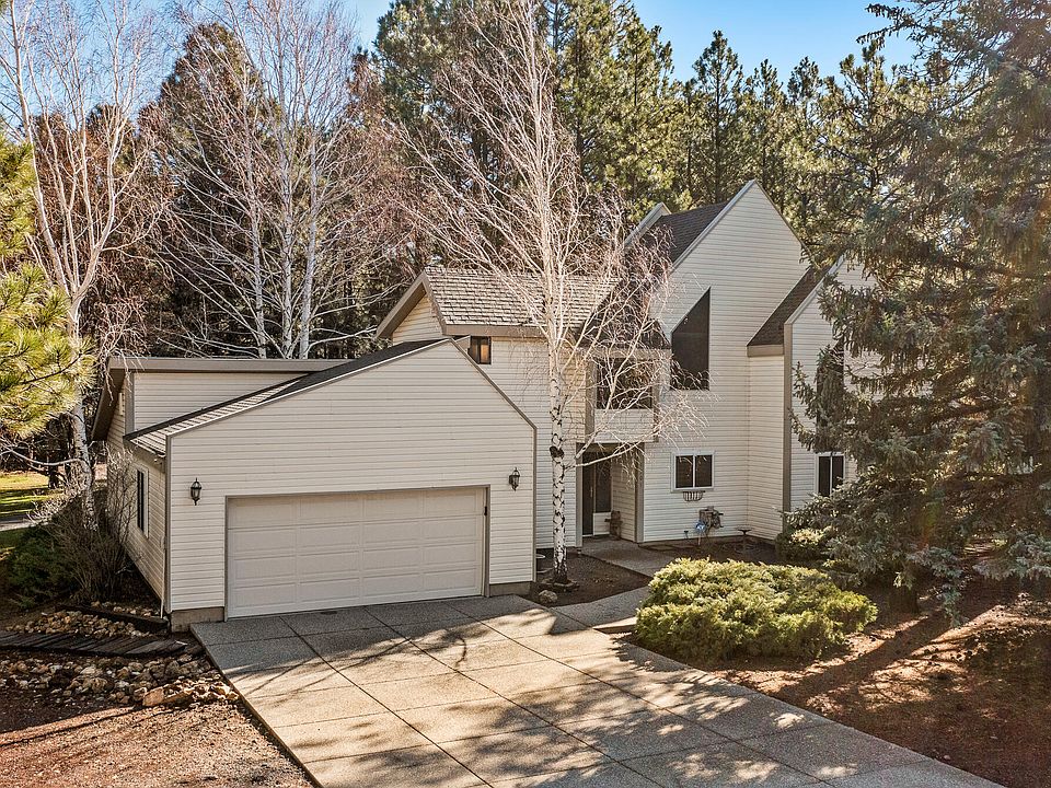 1st image of 1301 N Royal Oaks Way