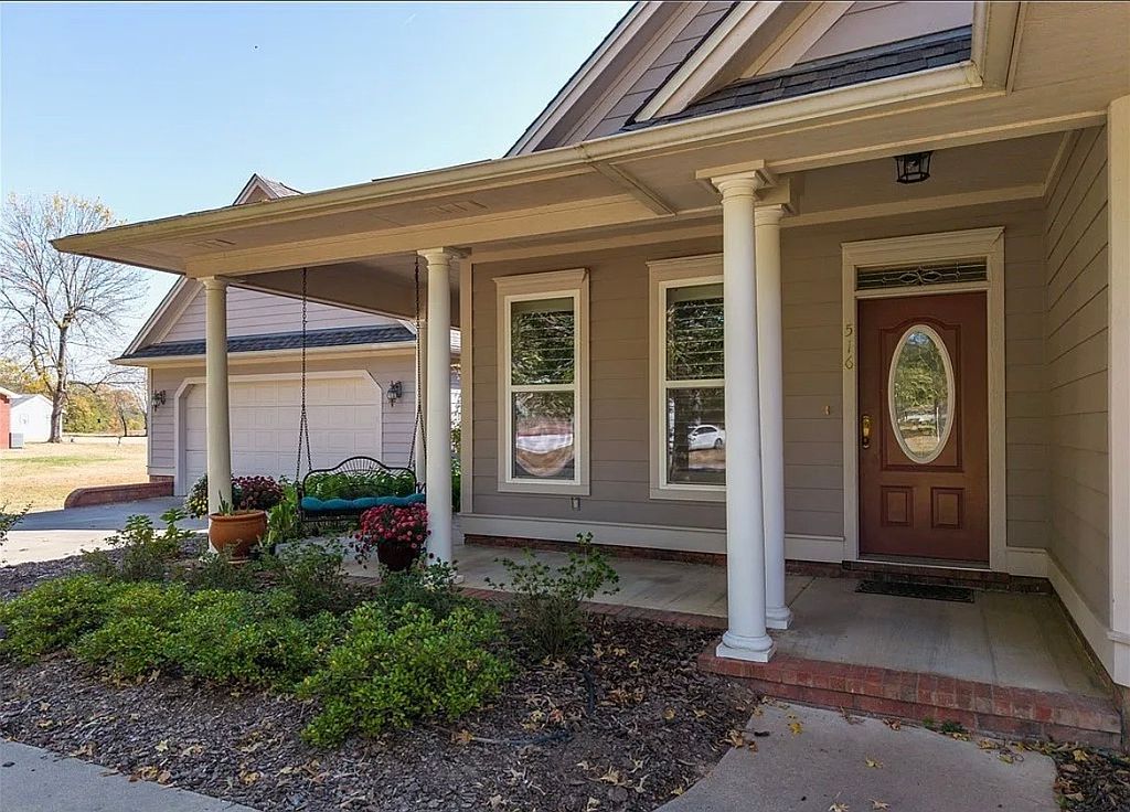 516 Bell Rd - Property Image