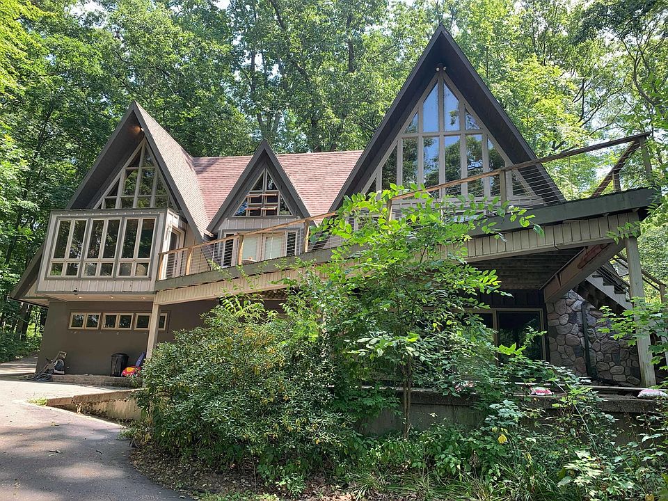1st image of 203 Community Dr