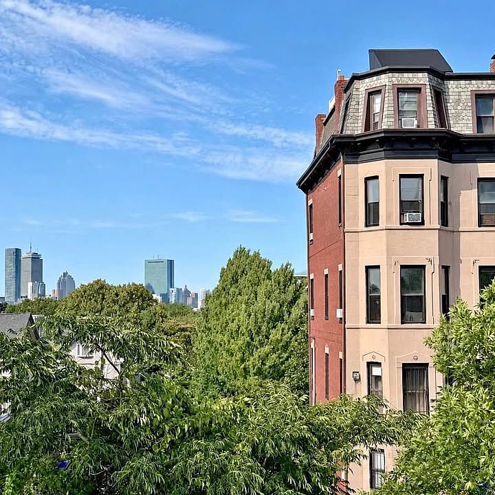 1st image of 31 Fort Ave #2
