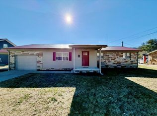 233 N Buckingham Ave, West Van Lear, KY 41268