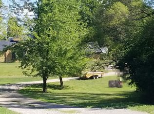 35360 Six Mile Rd, Livonia, MI 48152