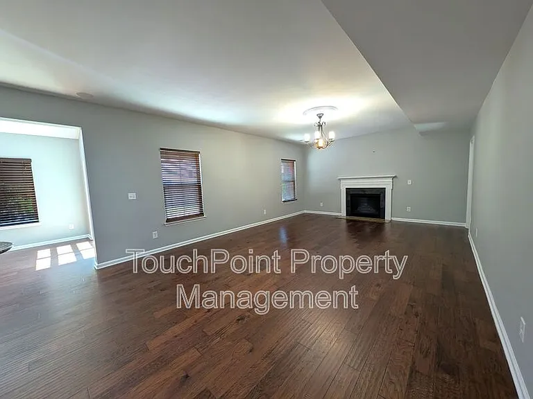 209 Weavers Glenn Pl — Photo 11
