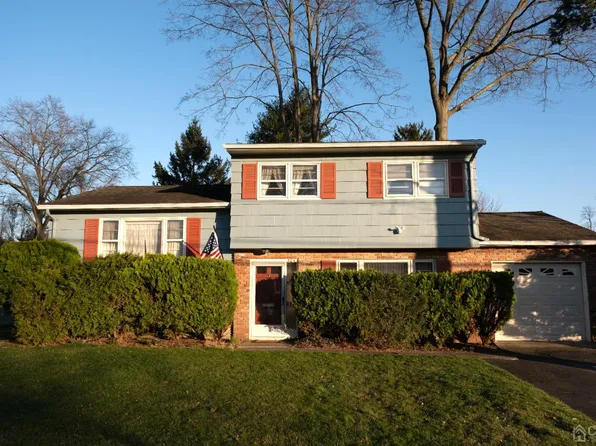 504 Hazelwood Ave, Middlesex, NJ 08846