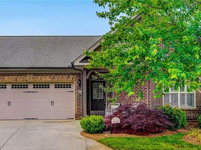 2 Liberty Square Cir, Greensboro, NC, 27455