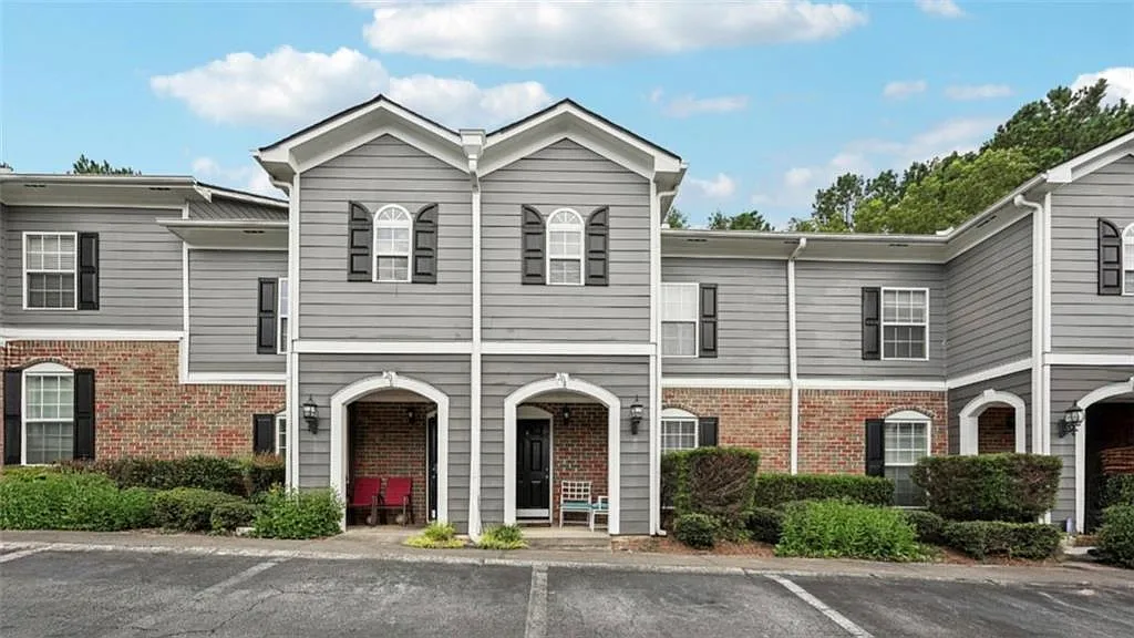 2 bed, 2.5 bath, 1214 sqft, $2,200 — Photo 1