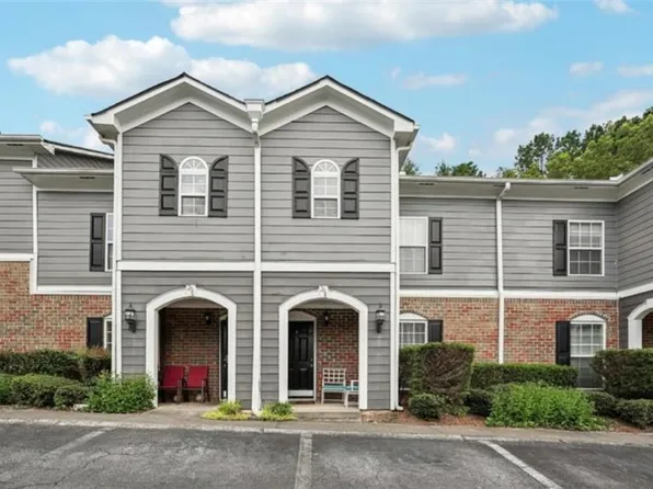 204 Summer Pl, Norcross, GA 30071