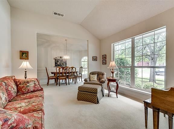 5th image of 706 Butternut Dr