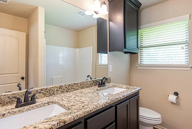741 N Dallas Ave — Photo 22