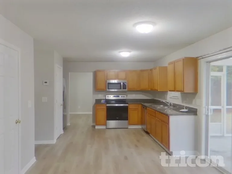 2108 Wilkinson Dr — Photo 7