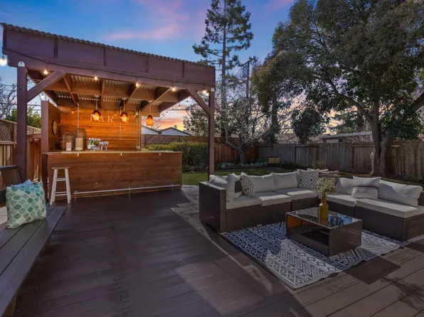 1769 Rosemary Ln, Redwood City, CA 94061