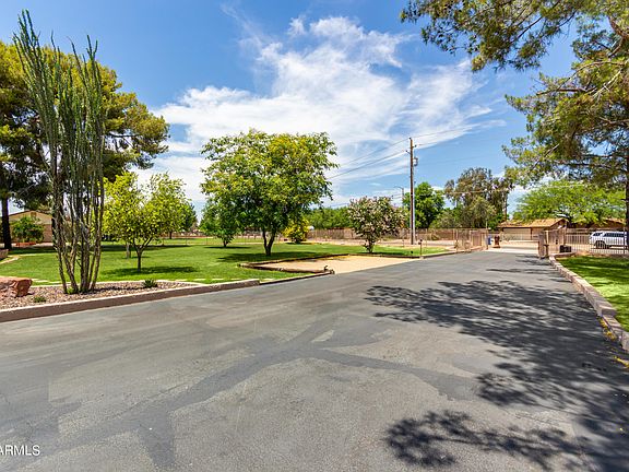 2nd image of 3545 W YORKSHIRE Drive