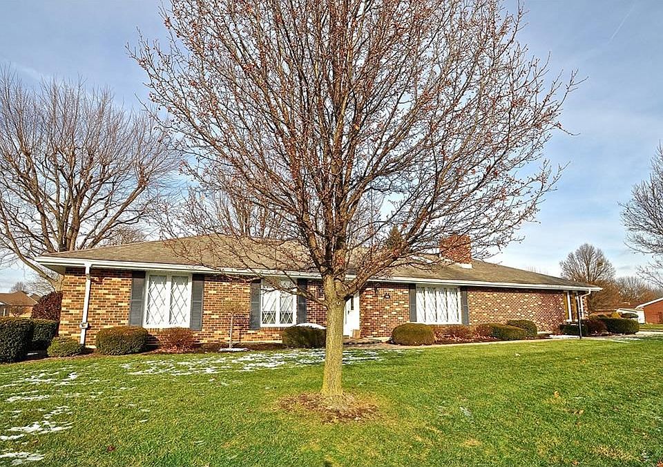 1st image of 106 Royal Oaks Dr