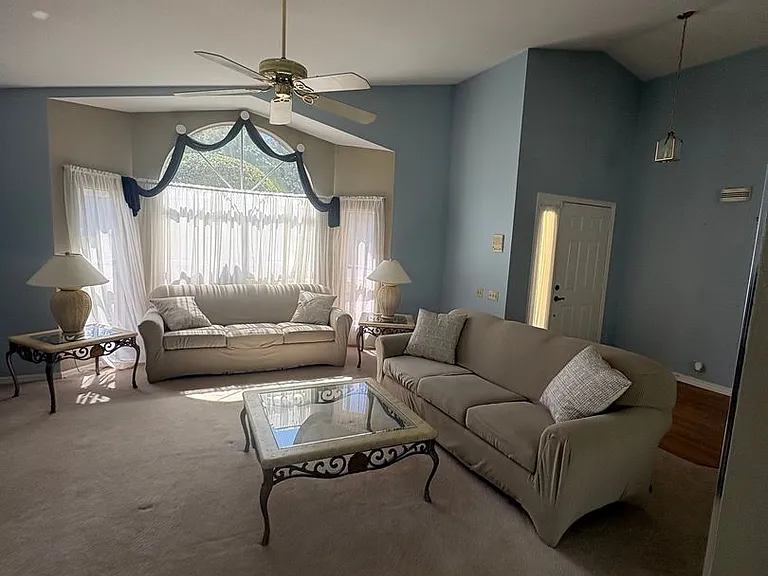 8439 Pavilion Dr — Photo 2