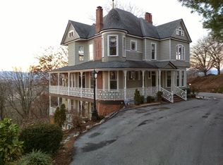 23 N Crest Rd, Chattanooga, TN 37404