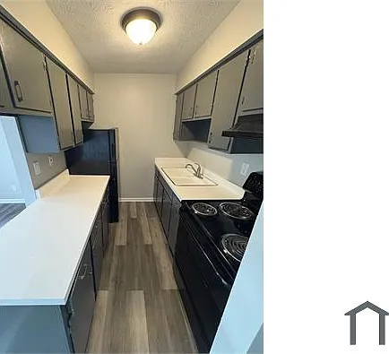 2021 Cambridge Dr — Photo 23