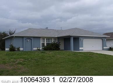 1st image of 612 SE 1st Ave
