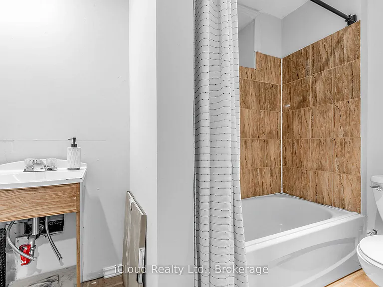 1303 Woodbine Ave — Photo 29