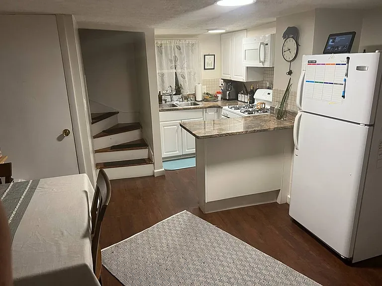 127 Pine St — Photo 3