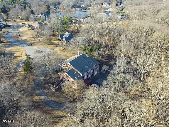 5th image of 22 Deepwood Dr
