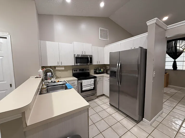 13025 Meadowbreeze Dr — Photo 15