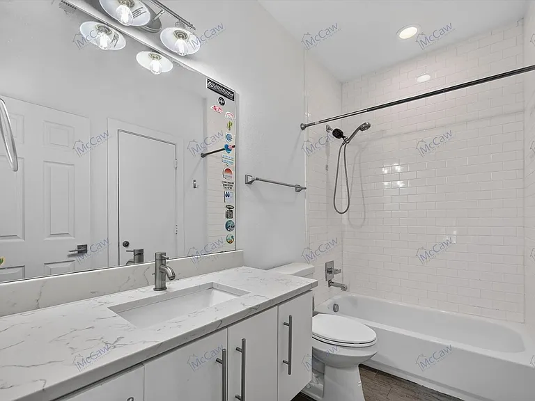 4413 Roseland Ave — Photo 17
