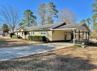 230 4th St, Slocomb, AL 36375