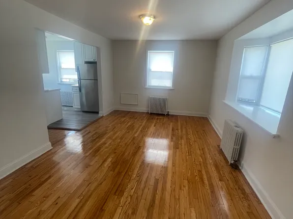 (undisclosed Address), Oakland Gardens, NY 11364