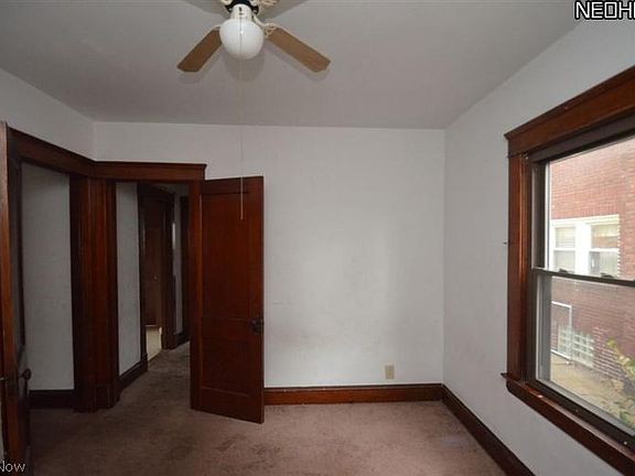 5th image of 11407-11409 Fidelity Ave